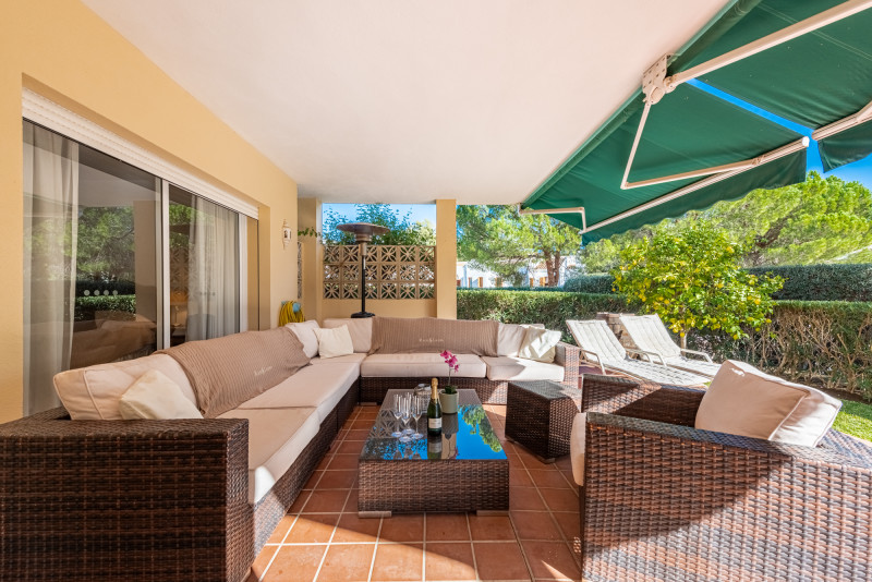 Flat for sale in Las Brisas (Marbella)