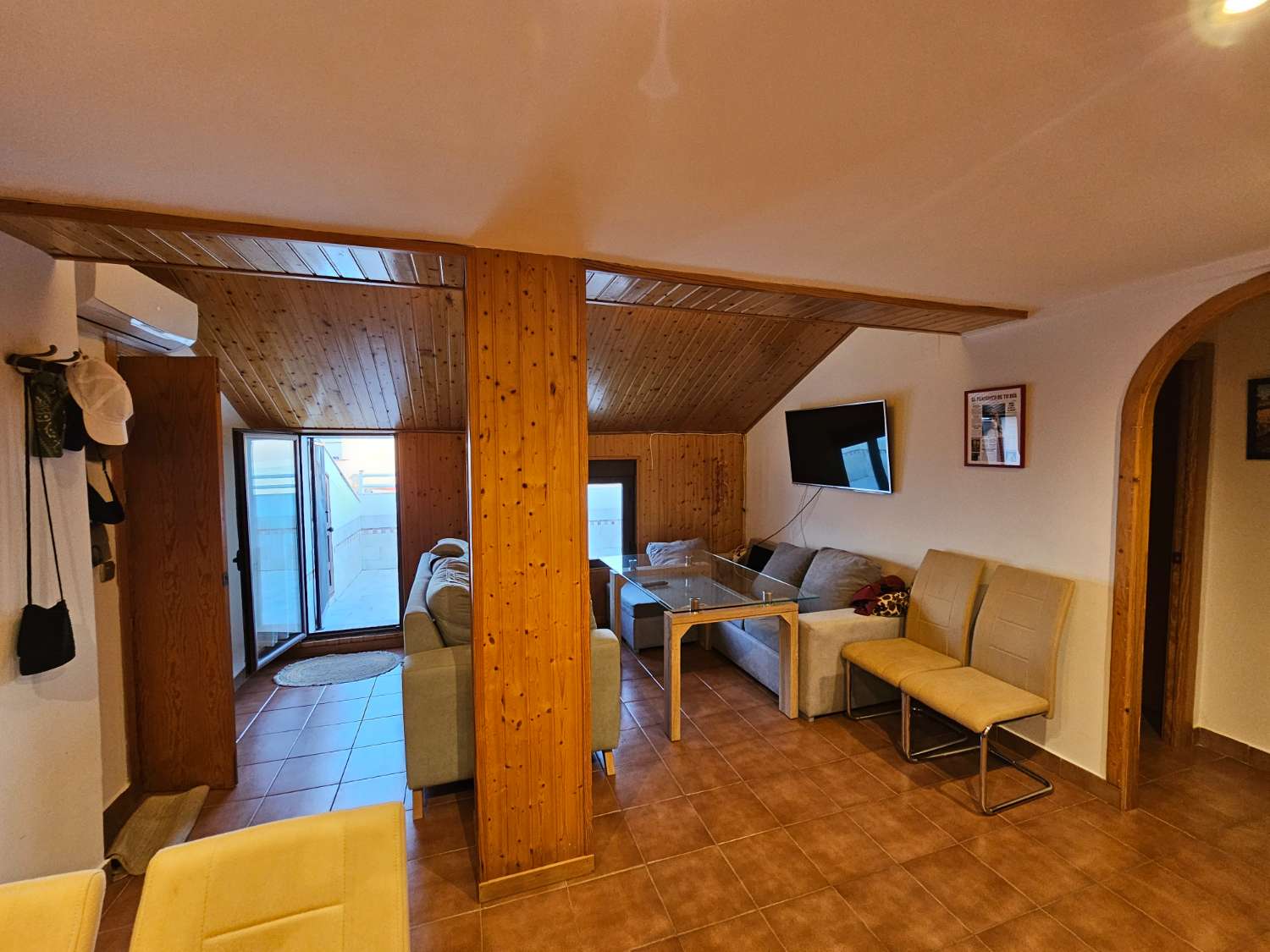 Penthouse salgai in La Carihuela - Los Nidos (Torremolinos)