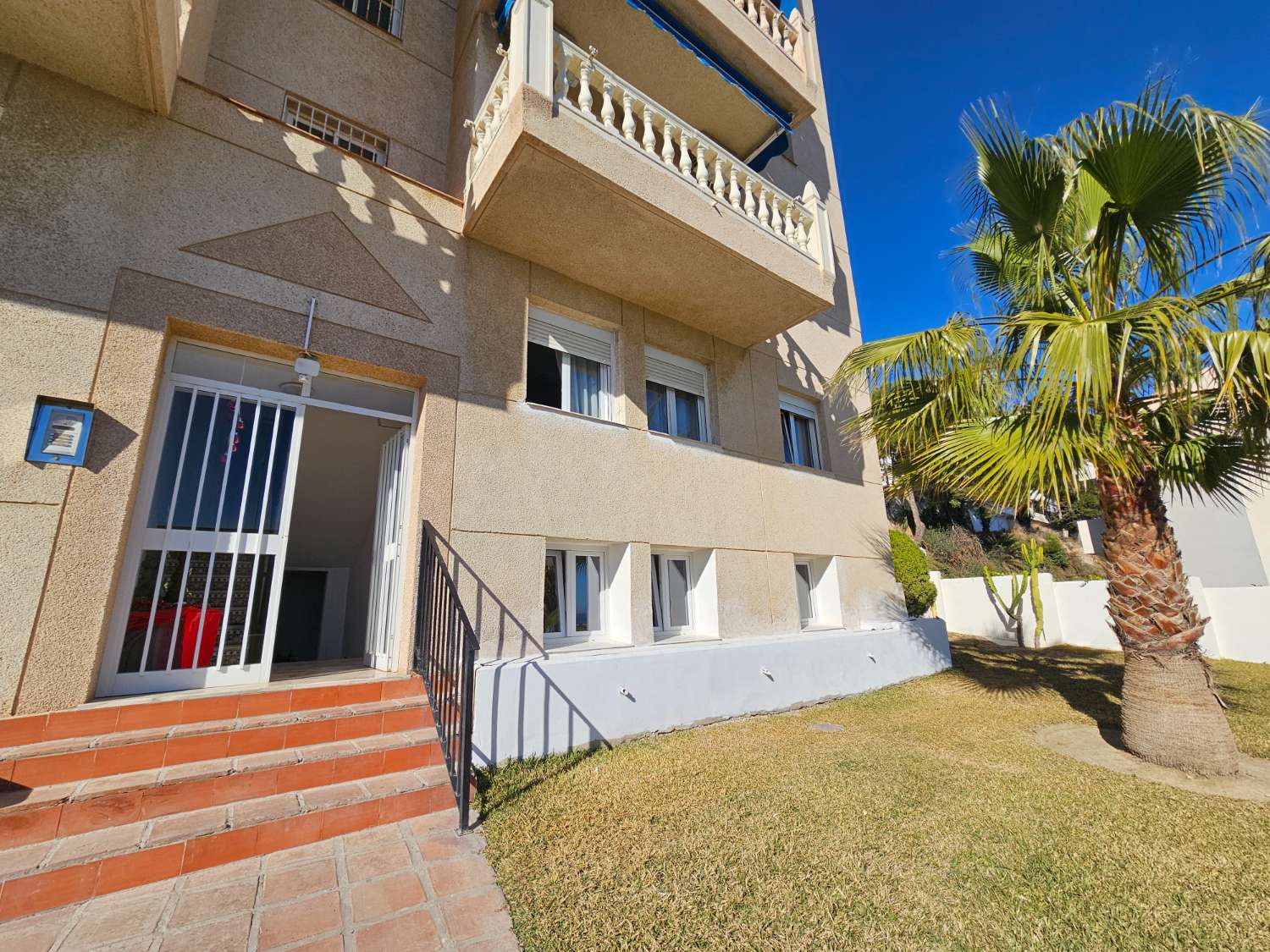 Vivienda con vistas al mar