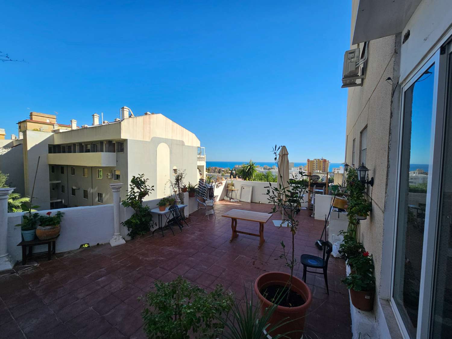 Vivienda con vistas al mar