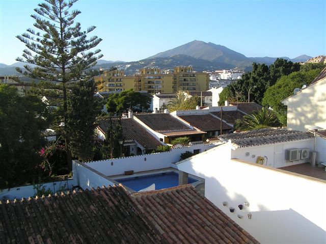 Etxea salgai in Nueva Andalucía (Marbella)