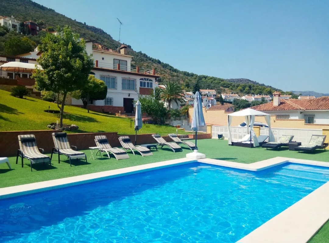 Villa te koop in Alhaurín de la Torre