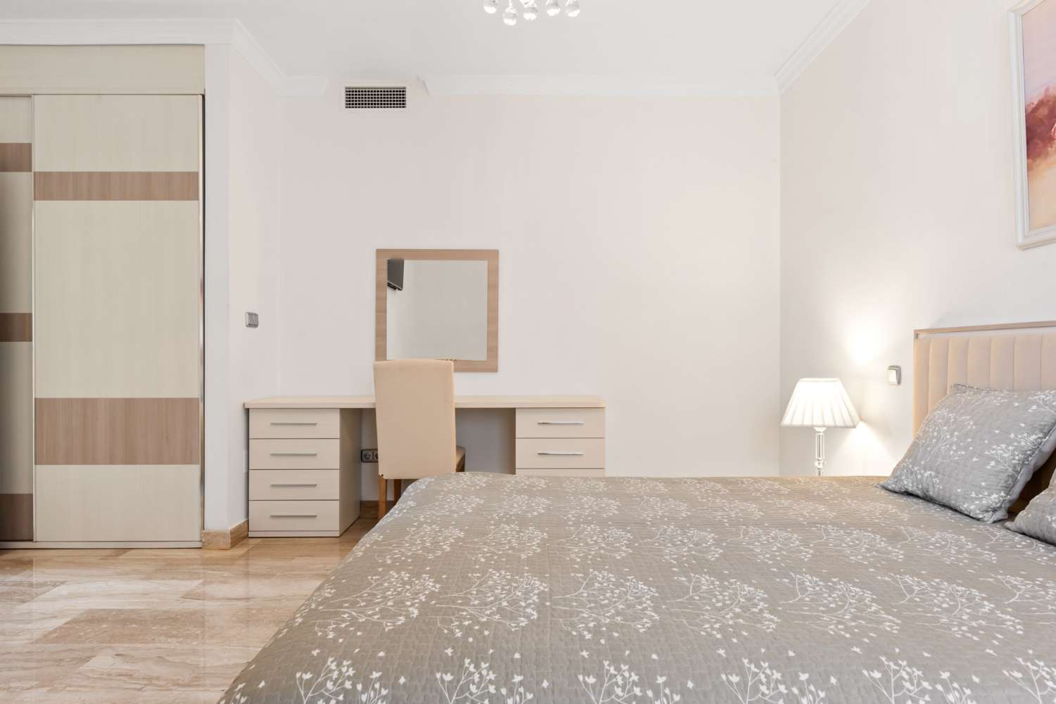 Villa for sale in Elviria (Marbella)