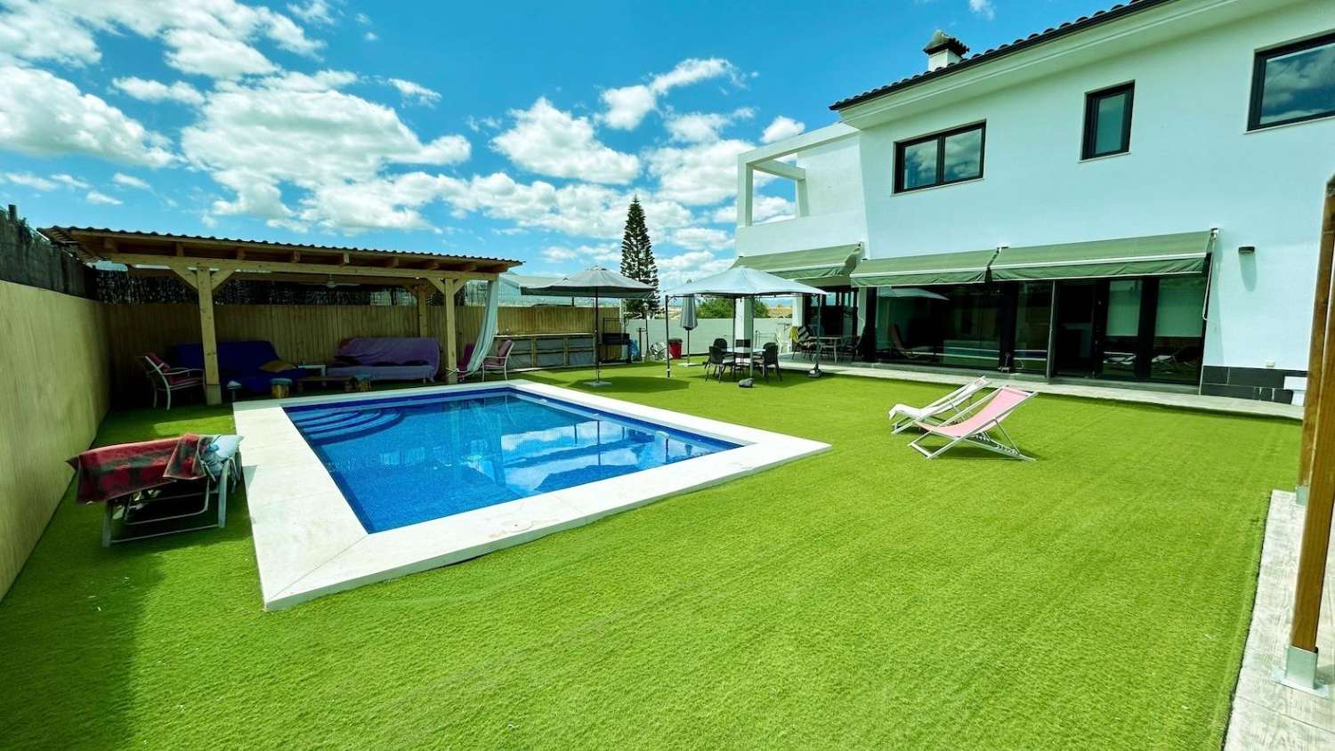 Villa te koop in Alhaurín de la Torre