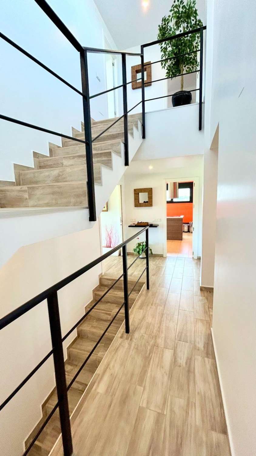 Villa te koop in Alhaurín de la Torre