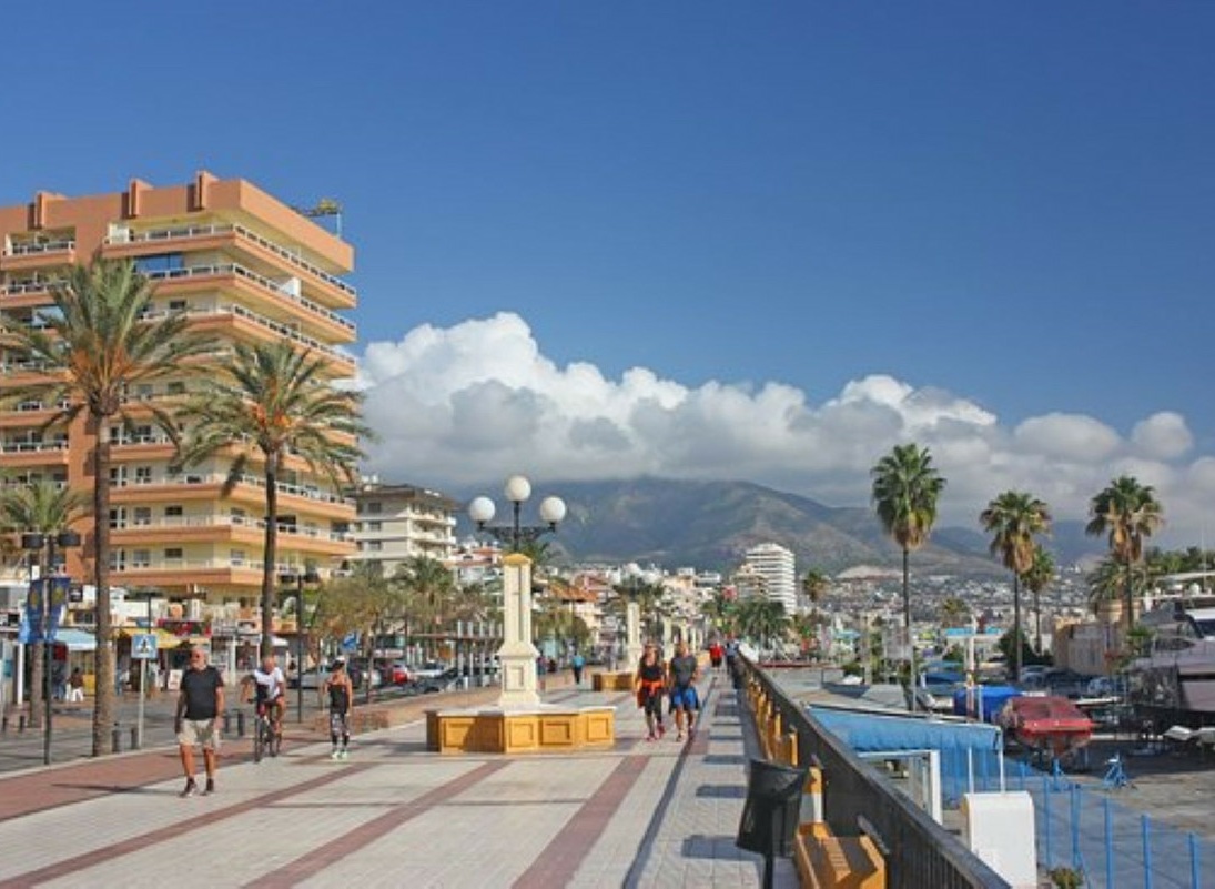 Appartement te koop in Zona Puerto Deportivo (Fuengirola)