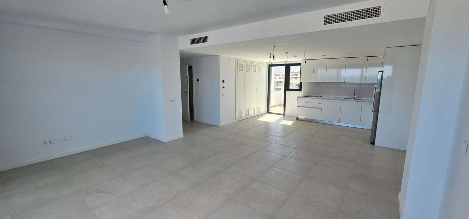 Ático espectacular en primera línea de playa – Vistas frontales al mar