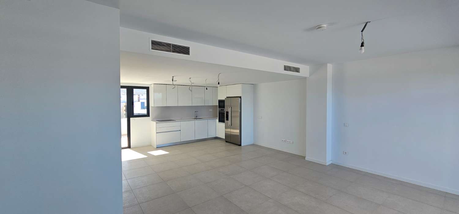 Ático espectacular en primera línea de playa – Vistas frontales al mar