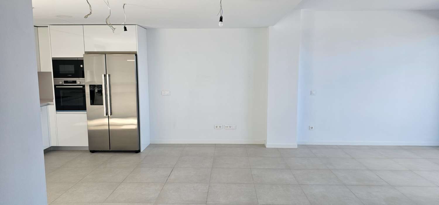 Ático espectacular en primera línea de playa – Vistas frontales al mar