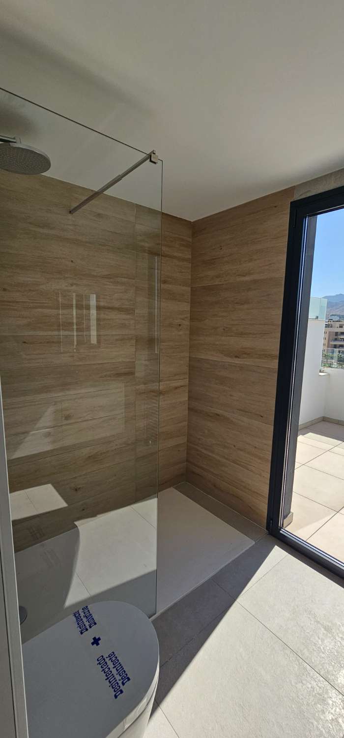 Ático espectacular en primera línea de playa – Vistas frontales al mar