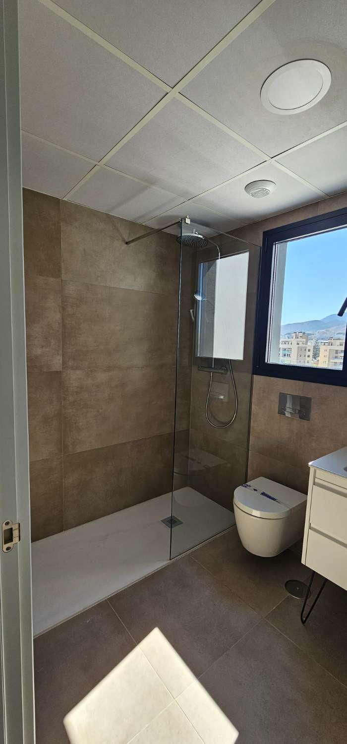 Ático espectacular en primera línea de playa – Vistas frontales al mar