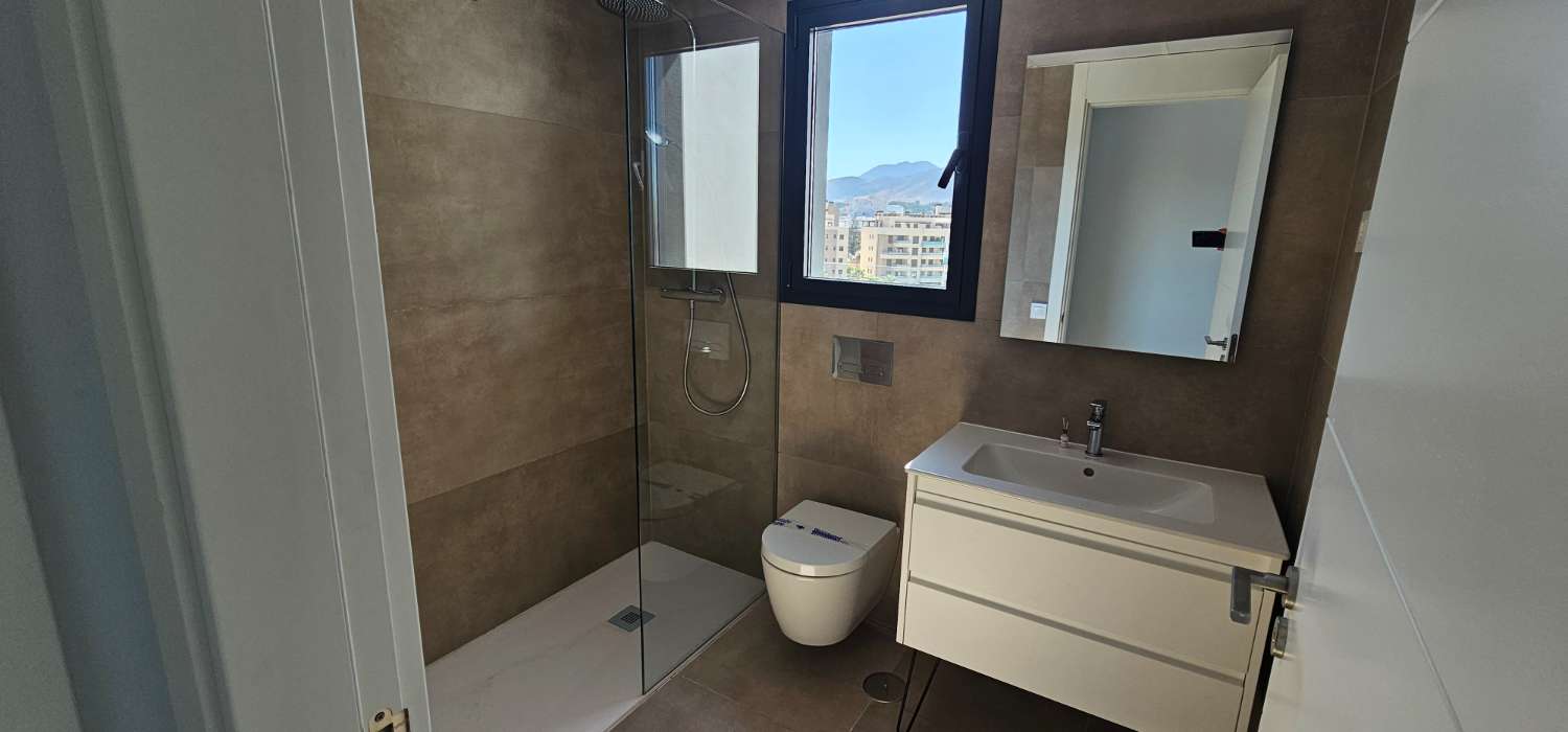 Ático espectacular en primera línea de playa – Vistas frontales al mar