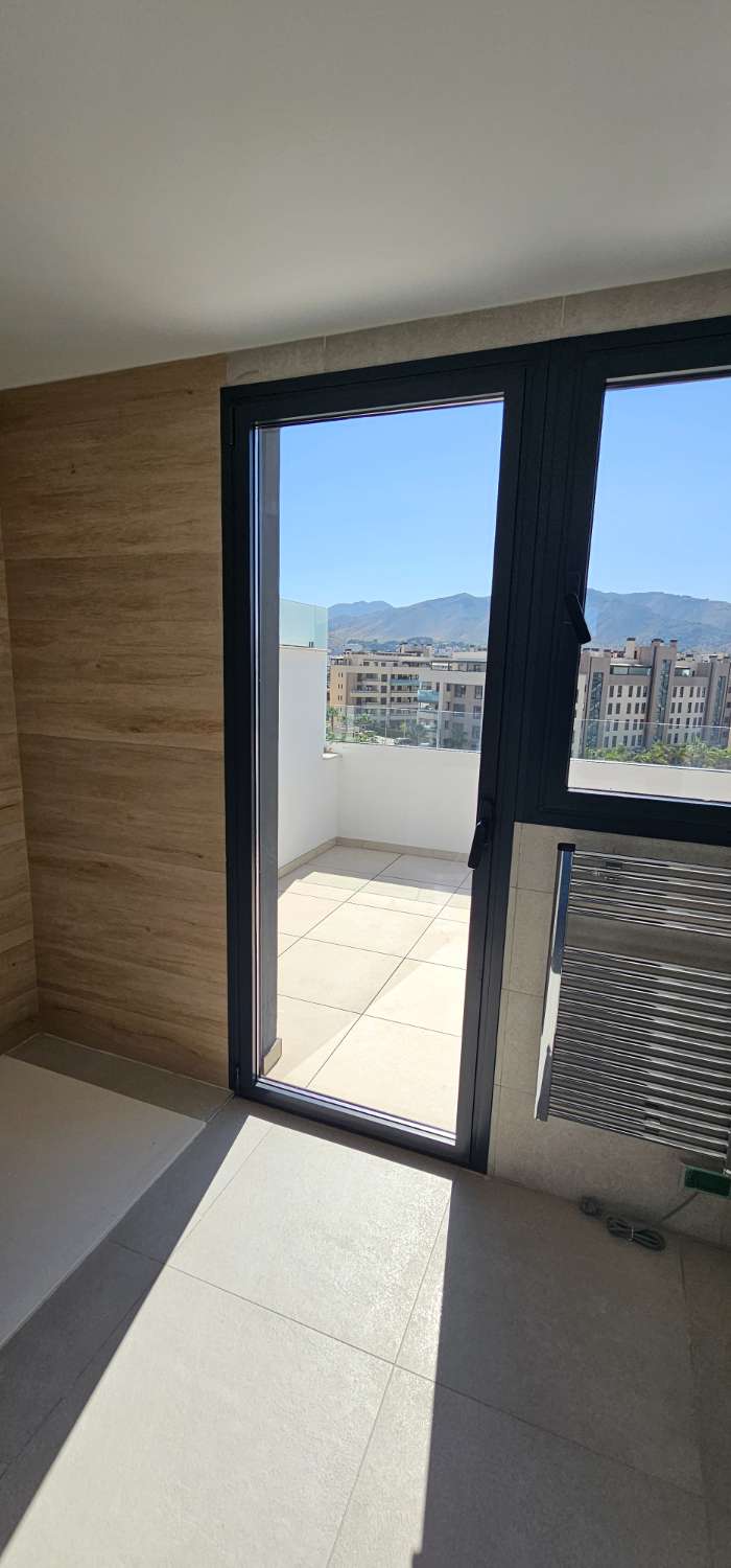 Ático espectacular en primera línea de playa – Vistas frontales al mar