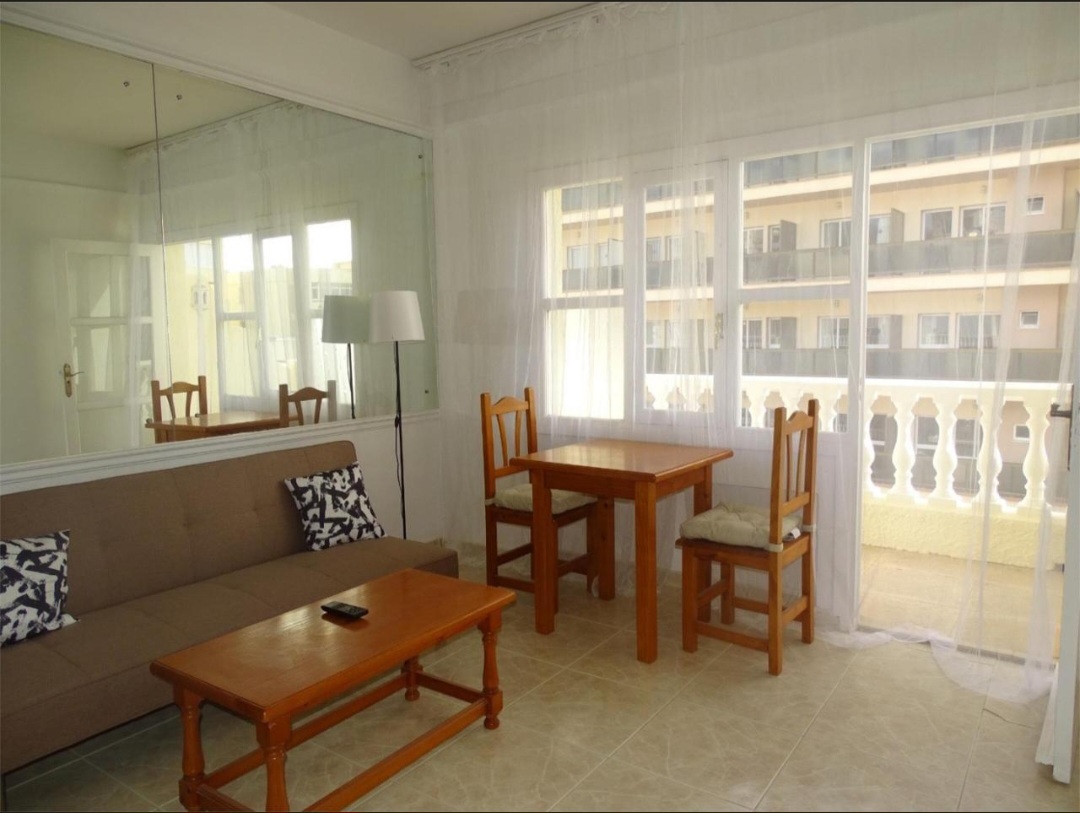 Estudio en la Carihuela, Torremolinos