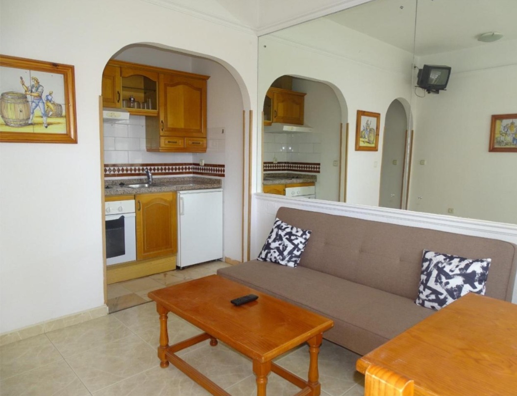 Estudio en la Carihuela, Torremolinos