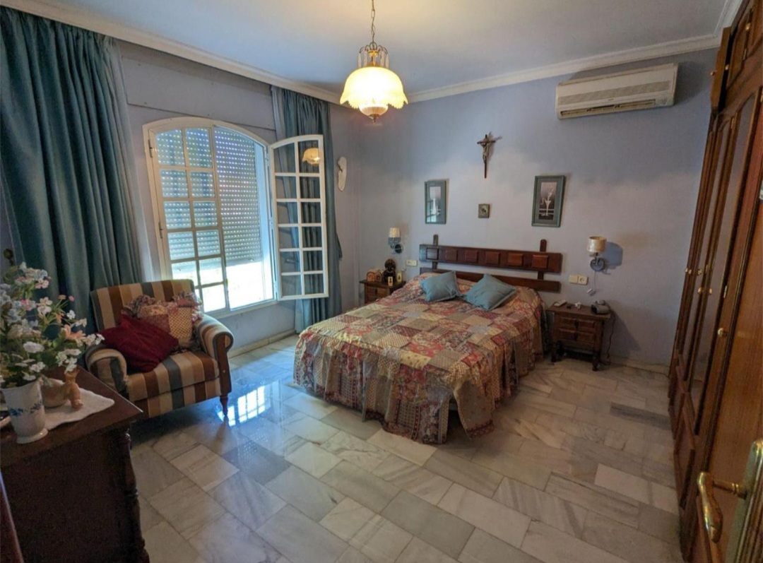 Villa independiente en venta en Alhaurin de la Torre