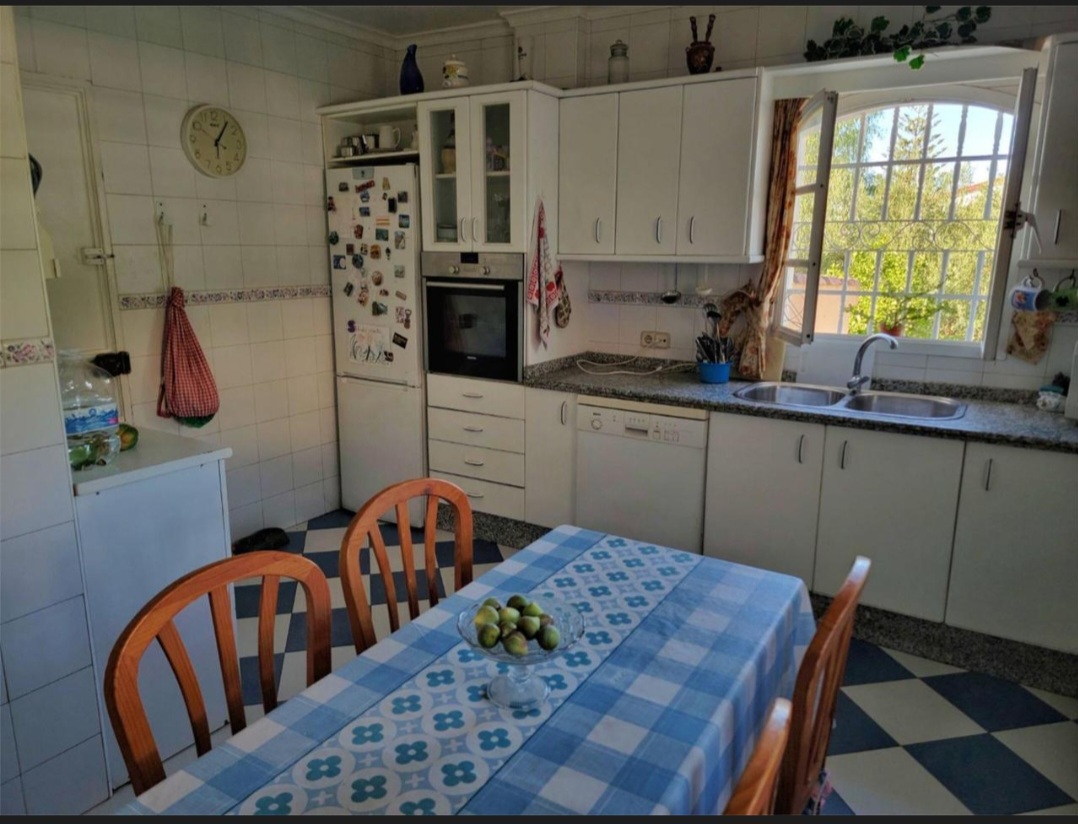Villa independiente en venta en Alhaurin de la Torre