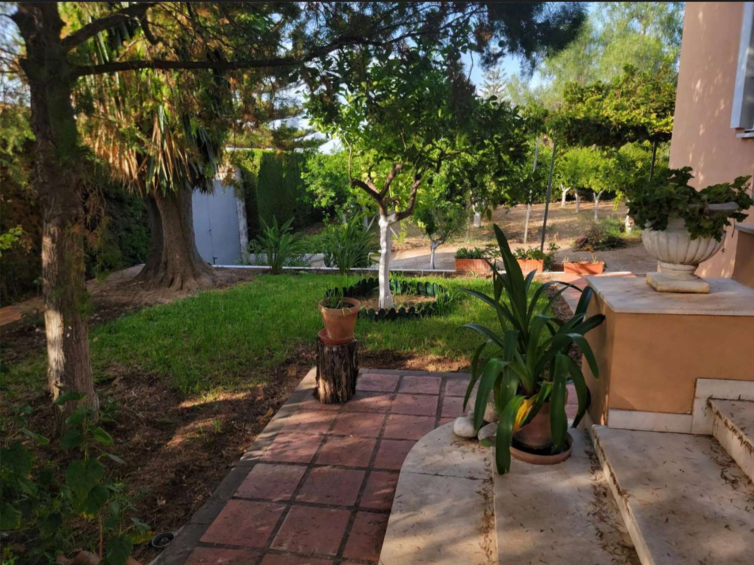 Villa independiente en venta en Alhaurin de la Torre