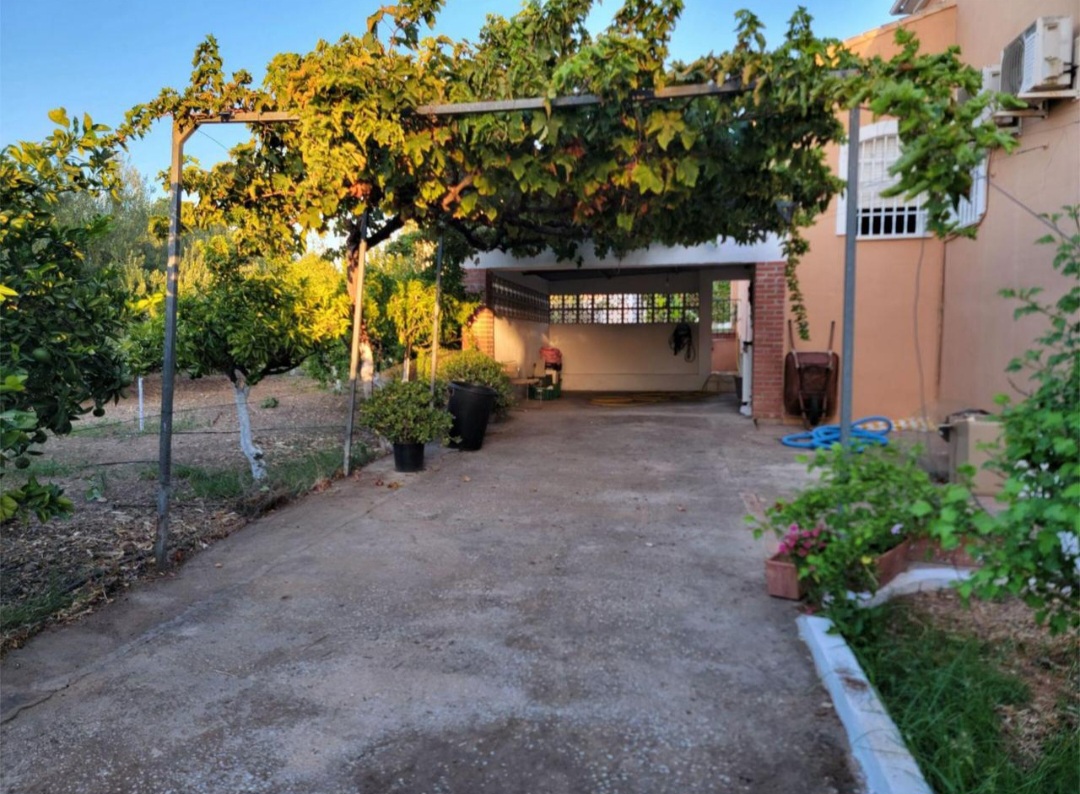 Villa independiente en venta en Alhaurin de la Torre