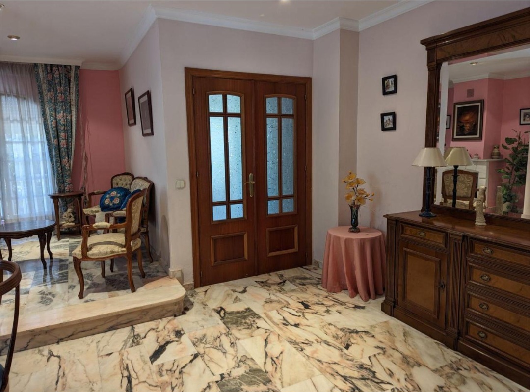 Villa independiente en venta en Alhaurin de la Torre