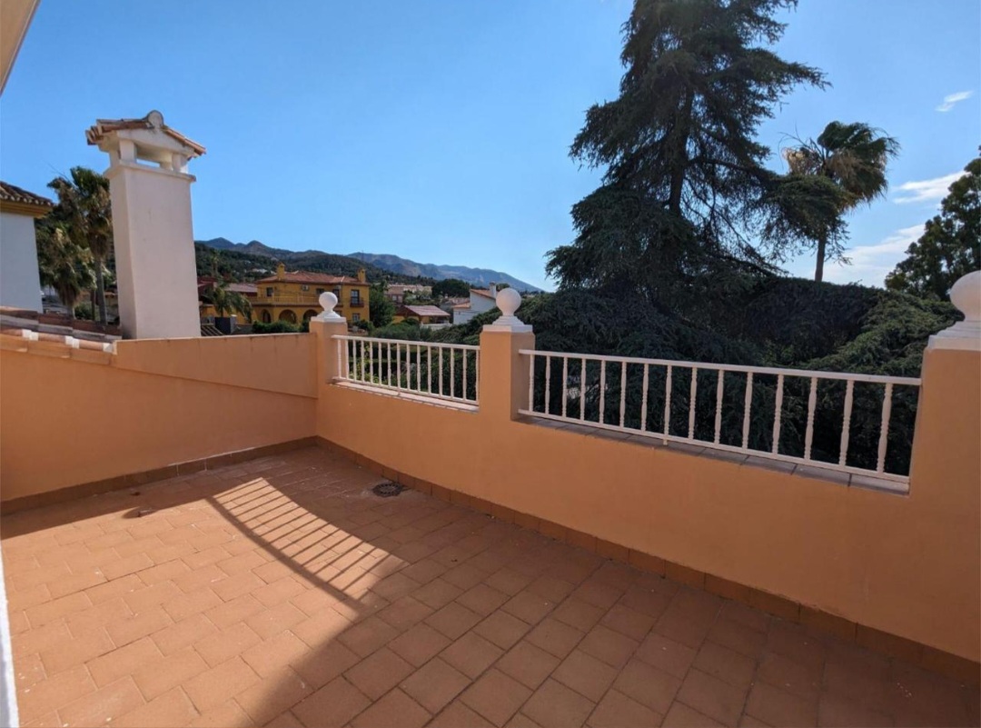 Villa independiente en venta en Alhaurin de la Torre