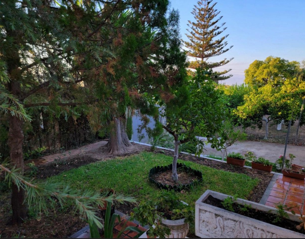 Villa independiente en venta en Alhaurin de la Torre