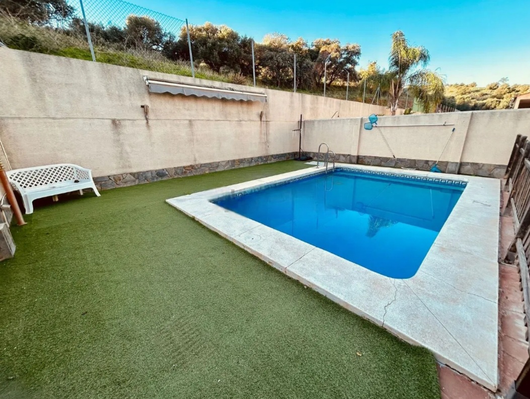 Chalet te koop in Alhaurín de la Torre
