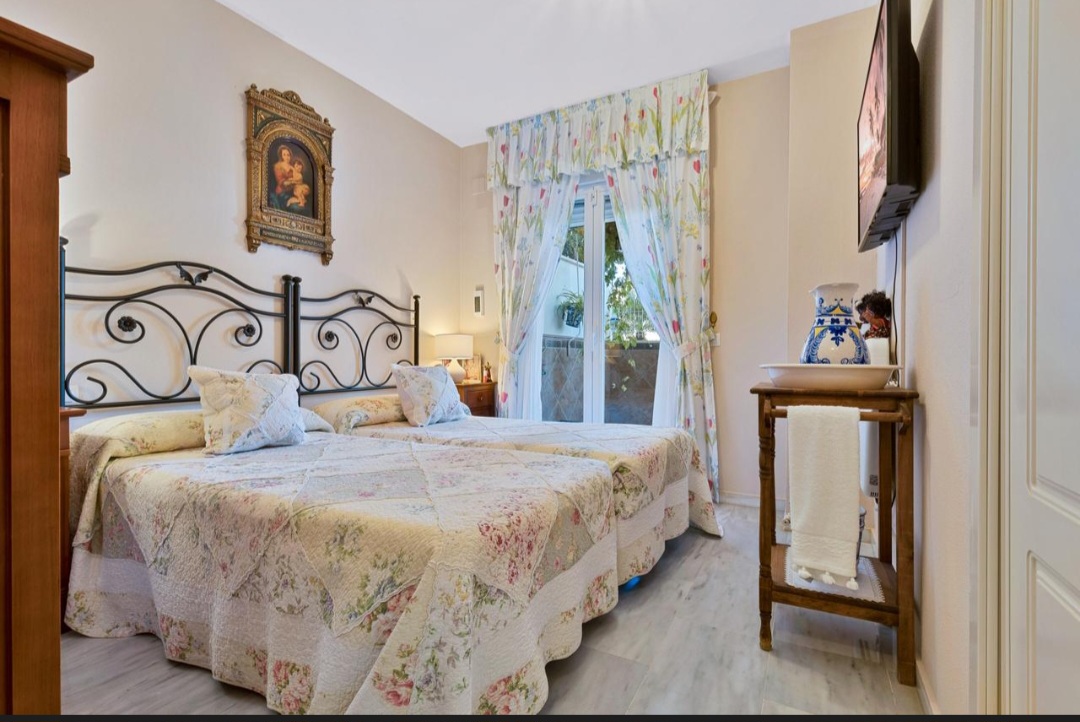 Våning till salu i Finca Monsálvez (Málaga)