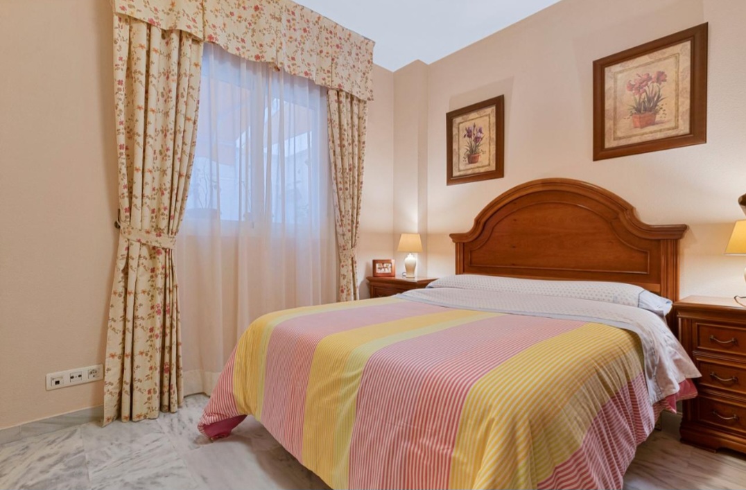Våning till salu i Finca Monsálvez (Málaga)