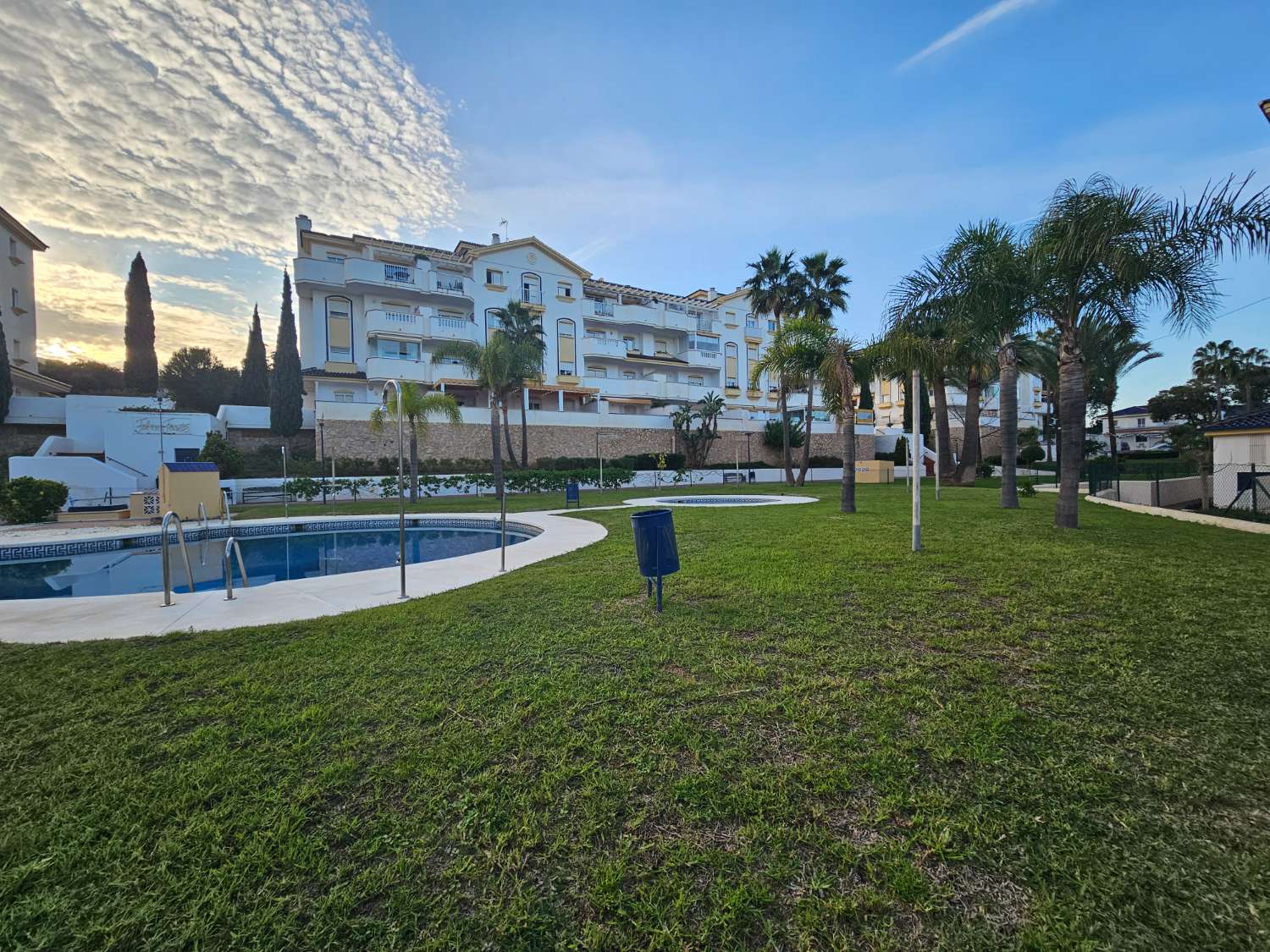 Våning till salu i Finca Monsálvez (Málaga)