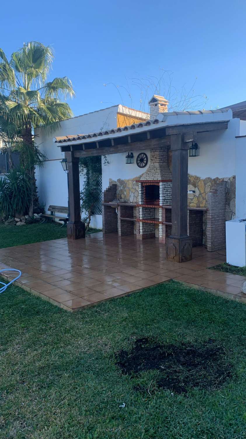 Villa te koop in Alhaurín de la Torre