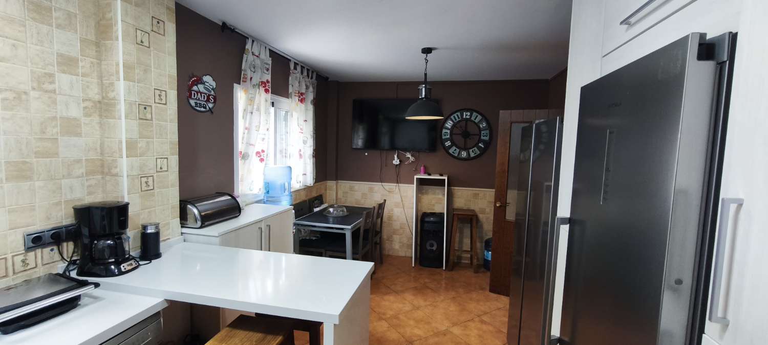 Chalet te koop in El Tomillar (Málaga)