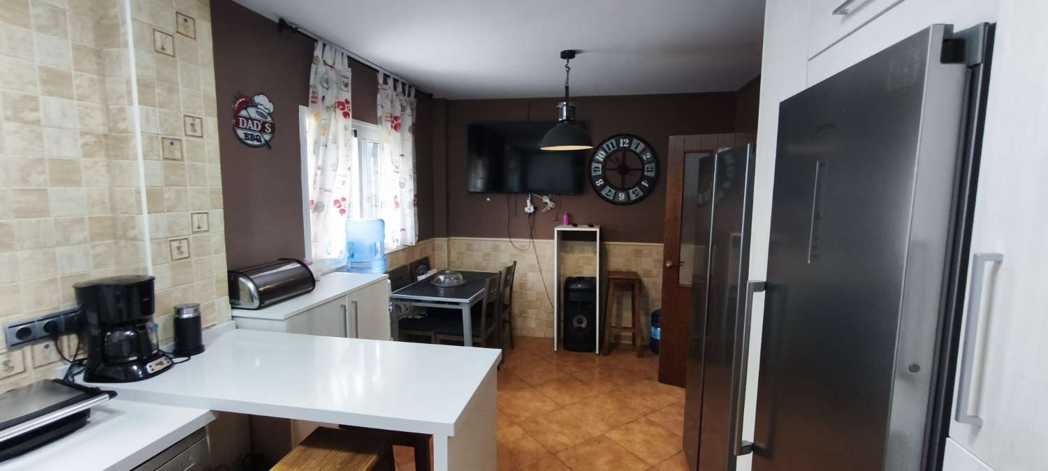 Chalet te koop in El Tomillar (Málaga)