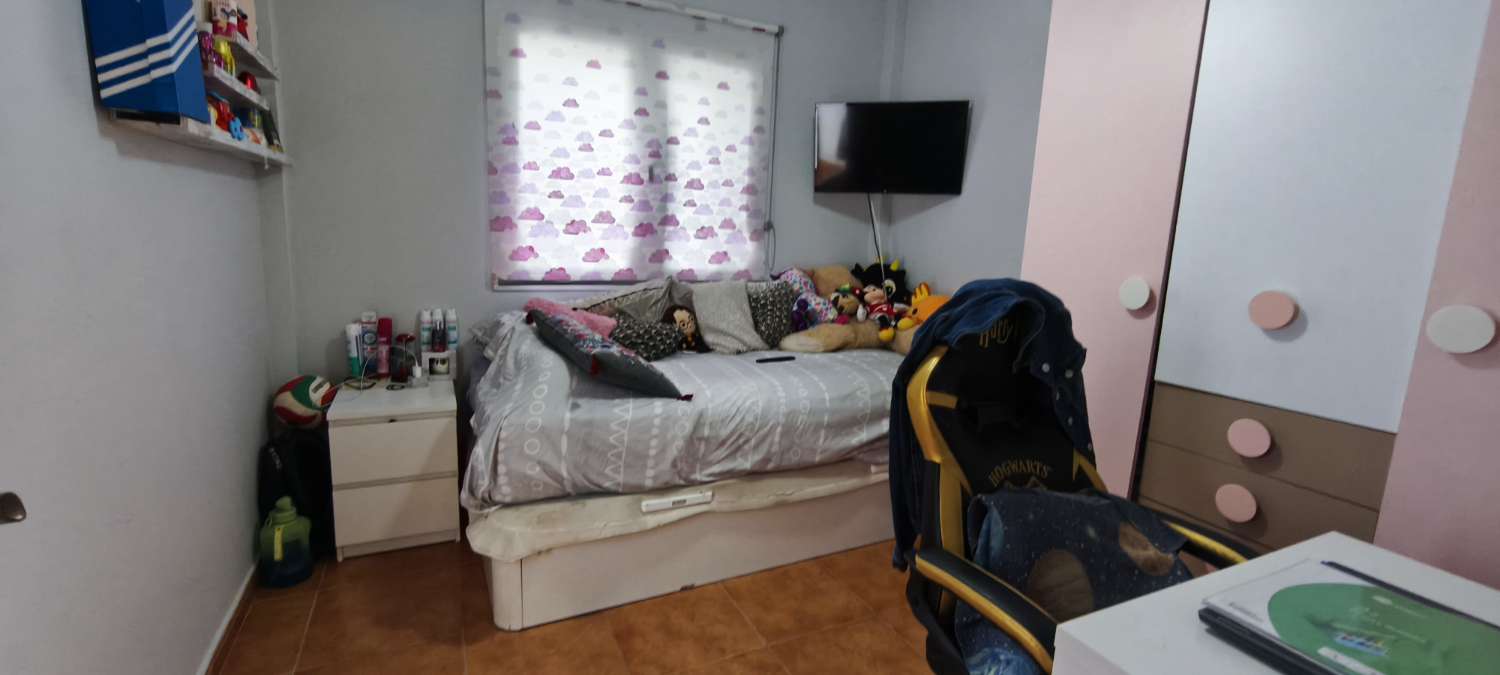 Chalet te koop in El Tomillar (Málaga)