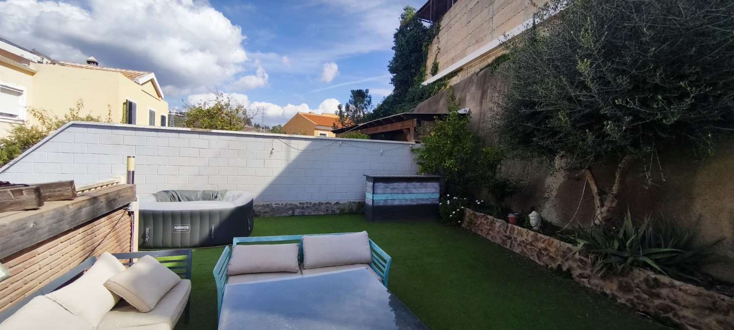 Chalet te koop in El Tomillar (Málaga)