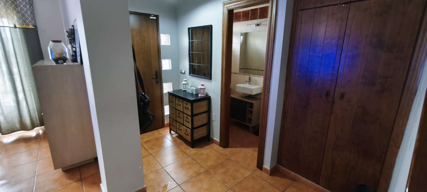 Chalet te koop in El Tomillar (Málaga)
