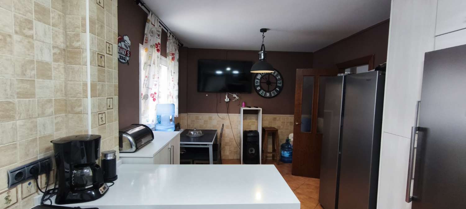 Chalet te koop in El Tomillar (Málaga)