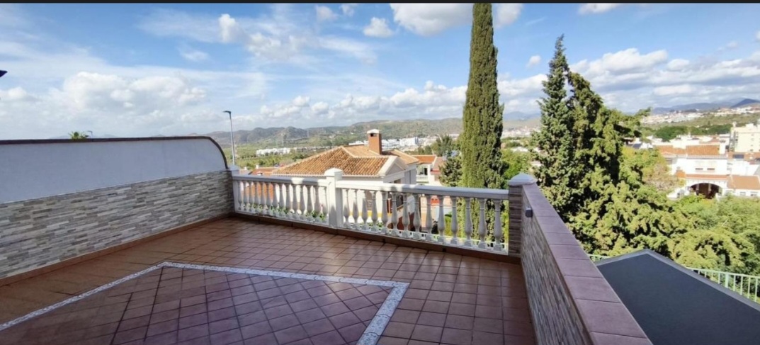 Chalet te koop in El Tomillar (Málaga)