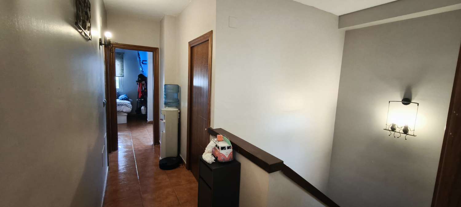 Chalet te koop in El Tomillar (Málaga)