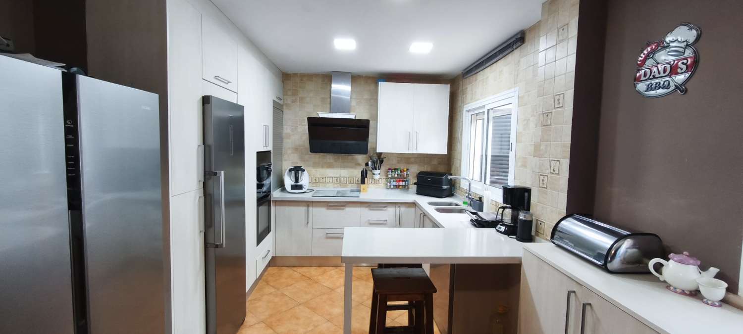 Chalet te koop in El Tomillar (Málaga)