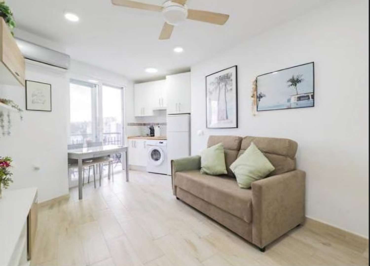 Exclusivo Apartamento en primera línea de playa en Benalmádena