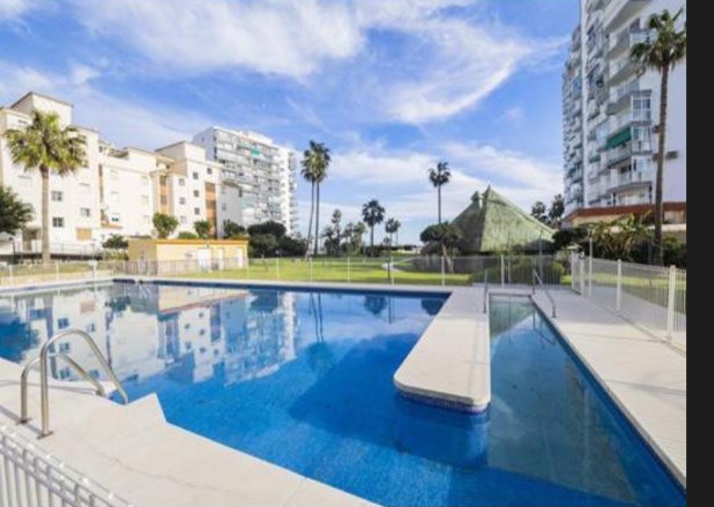 Exclusivo Apartamento en primera línea de playa en Benalmádena