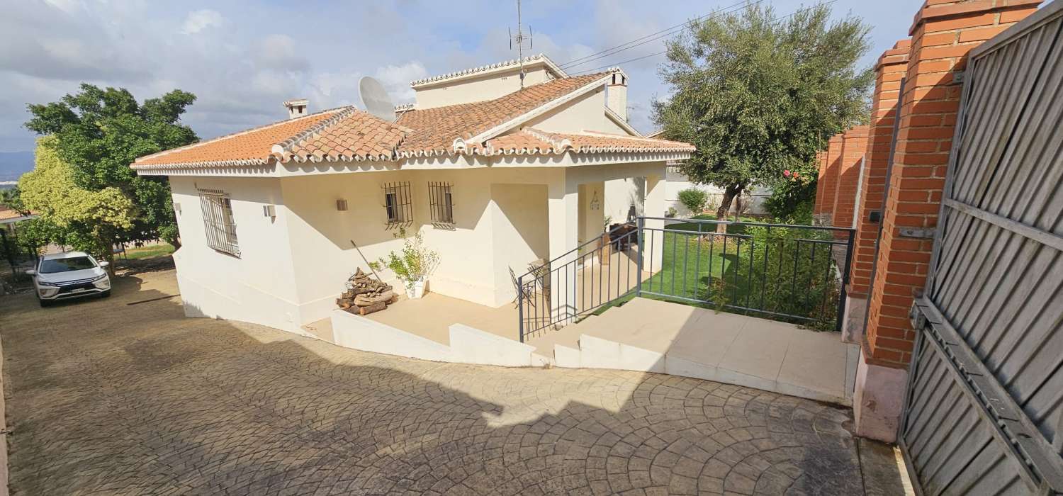 Villa independiente en Alhaurin de la Torre