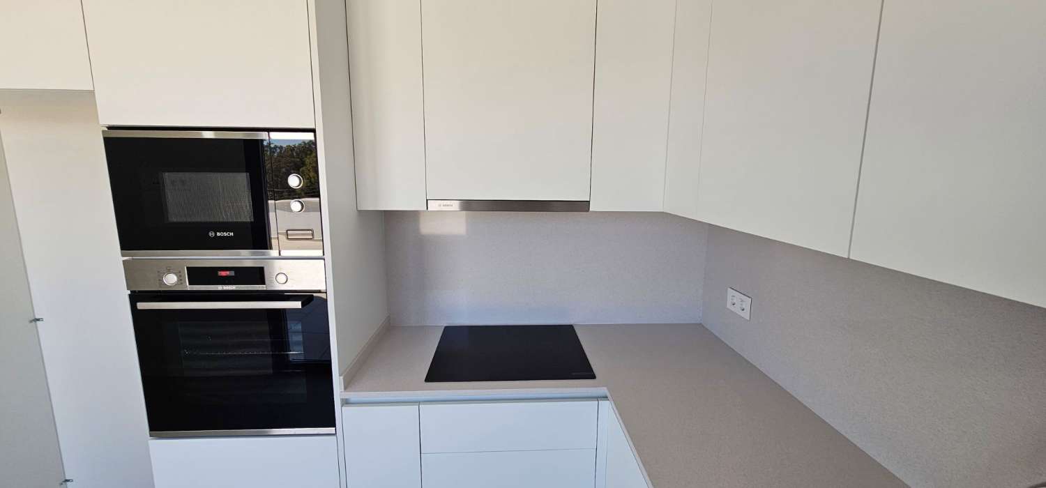 Ático de ensueño a estrenar en Los Álamos – Vistas frontales al mar