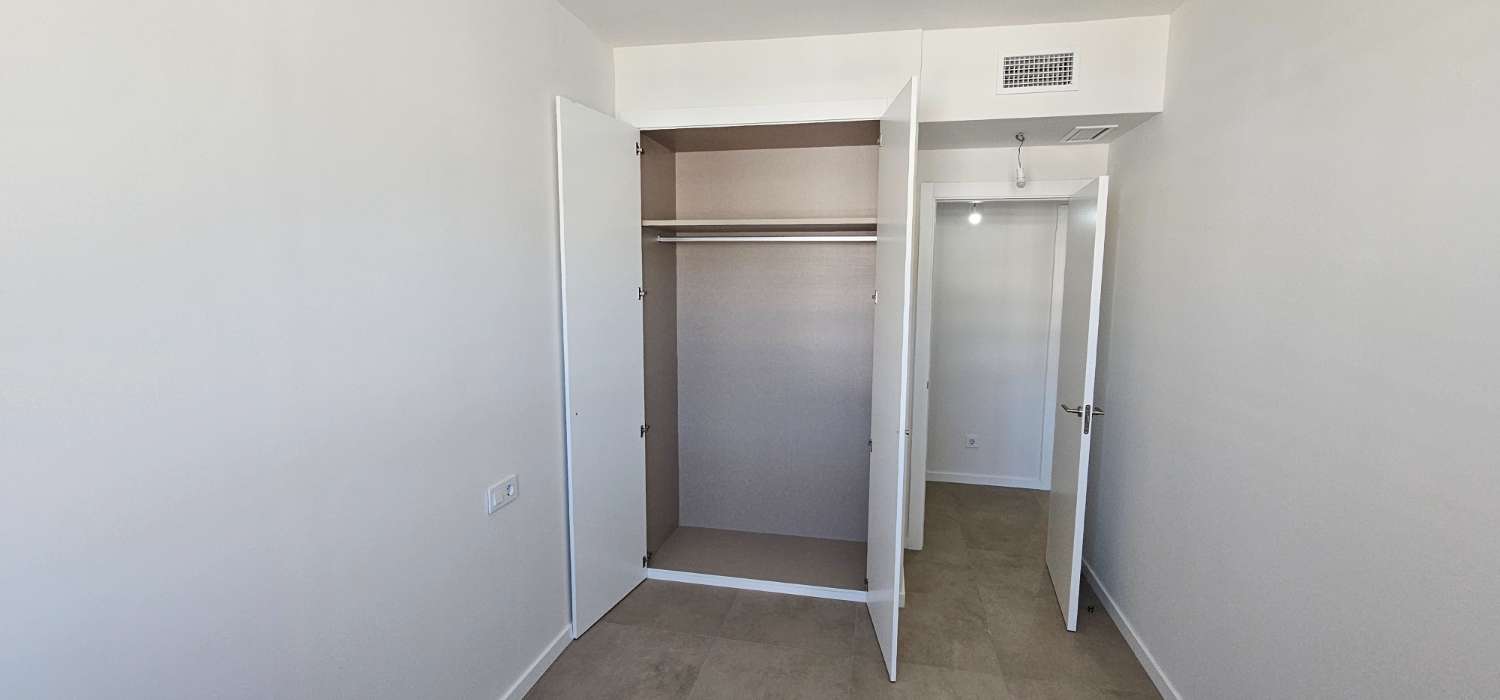 Ático de ensueño a estrenar en Los Álamos – Vistas frontales al mar