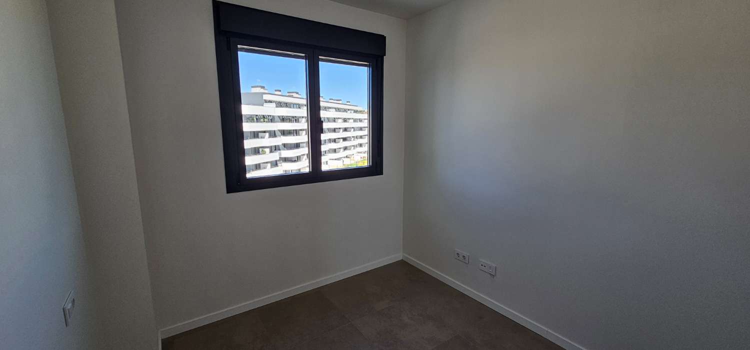 Ático de ensueño a estrenar en Los Álamos – Vistas frontales al mar