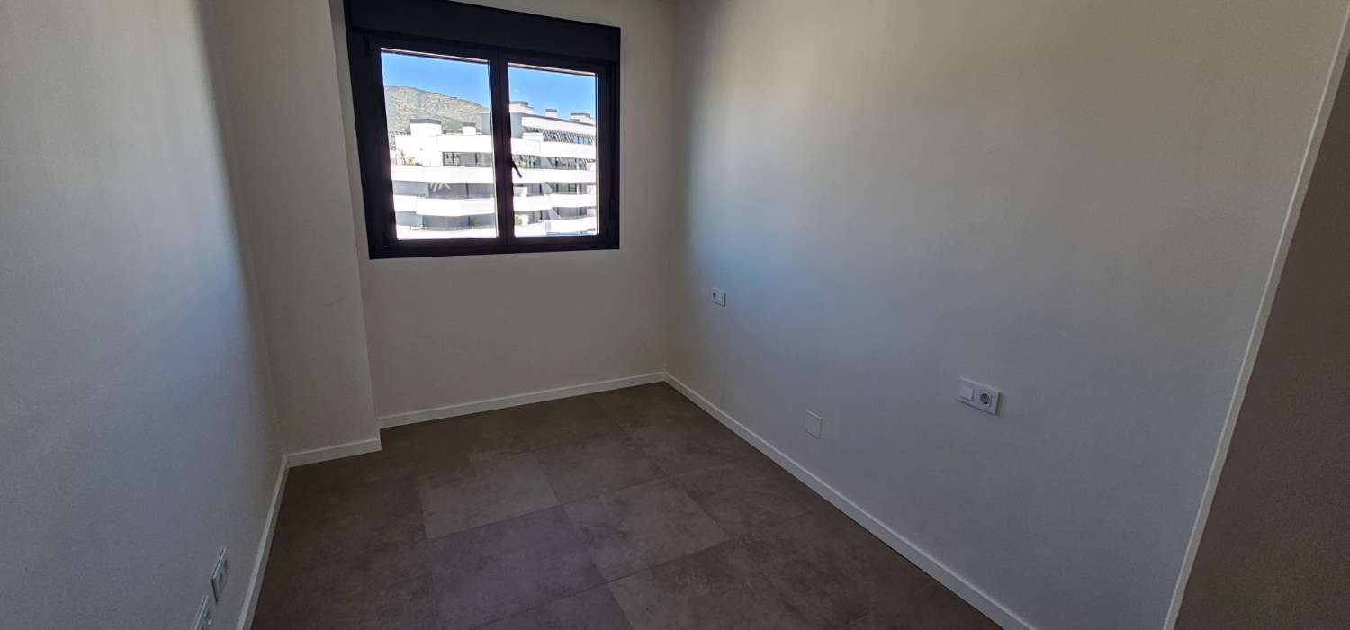 Ático de ensueño a estrenar en Los Álamos – Vistas frontales al mar