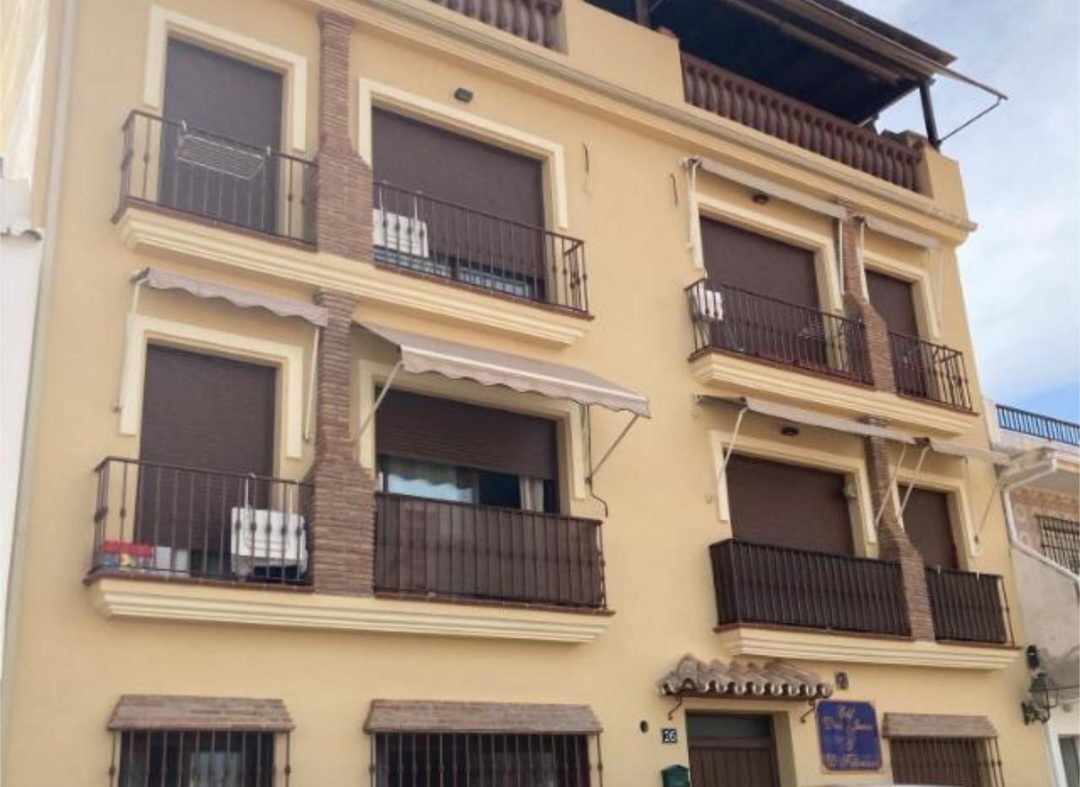 Плоский на продаж в Las Lagunas (Mijas)