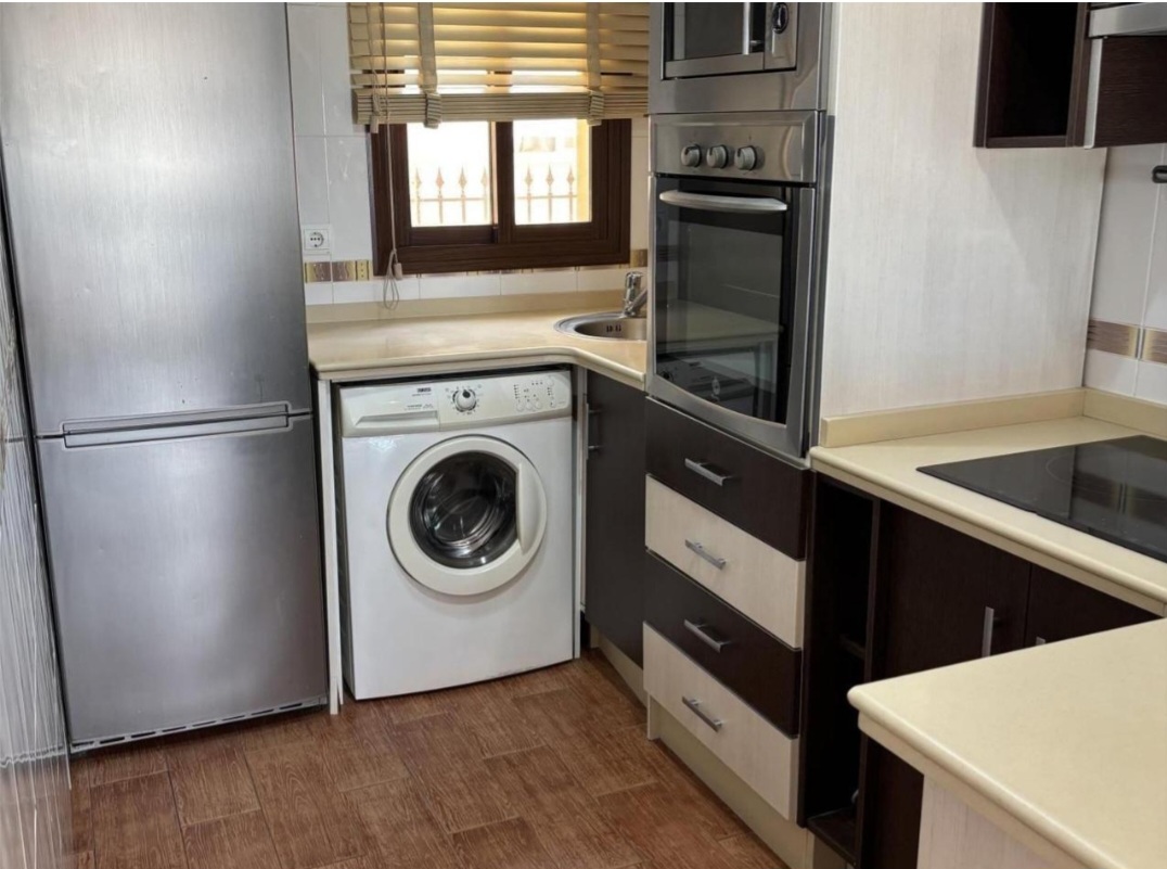 Плоский на продаж в Las Lagunas (Mijas)