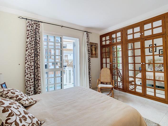 Шале на продаж в Alhaurín el Grande